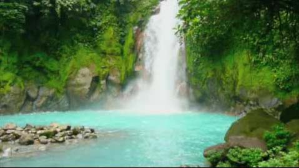        celesteriver waterfall
  - Costa Rica