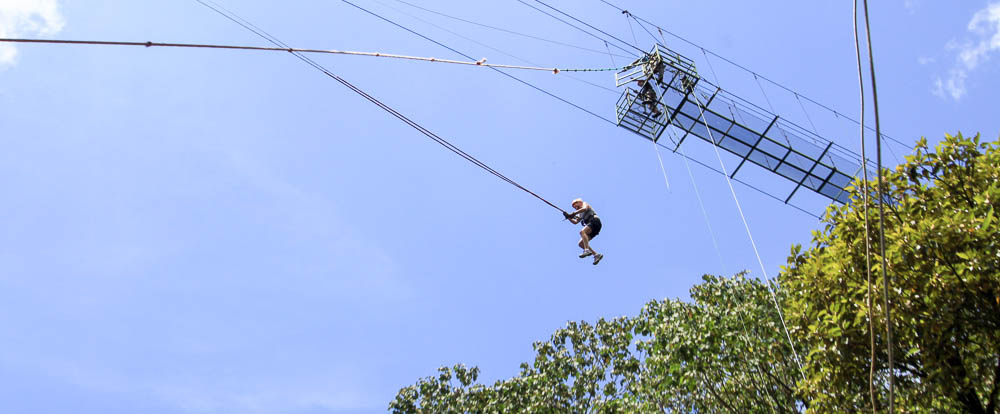         percent aventura tarzan bottom 
  - Costa Rica
